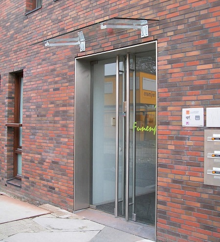 GLASBALUSTRADEN EN DEURLUIFELS